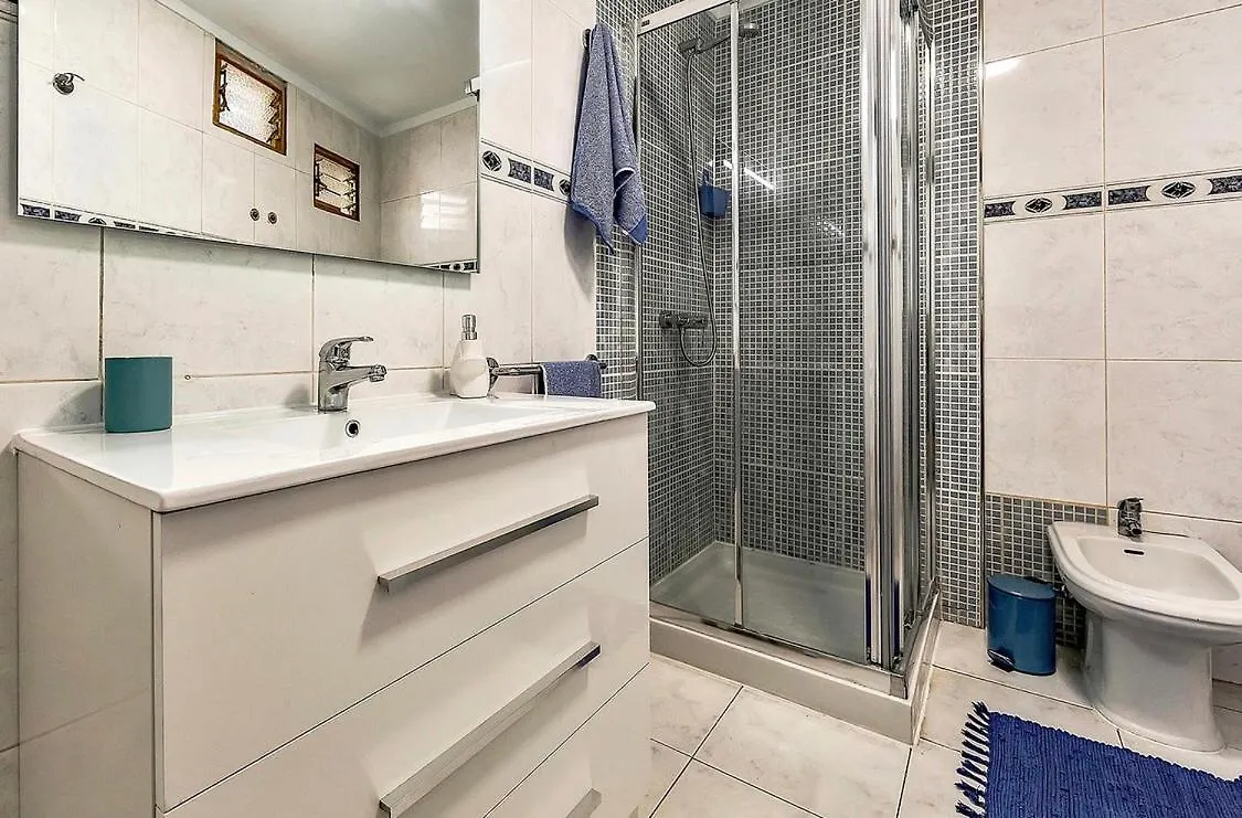 Ferienwohnung Magaly. Right By The Ocean! Beach! Arona  0*, Arona (Tenerife)
