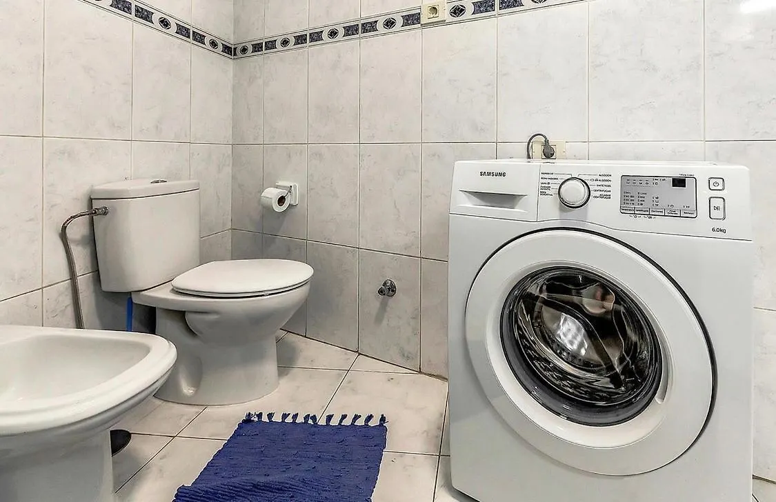 Apartment Ferienwohnung Magaly. Right By The Ocean! Beach! Arona  Spanien