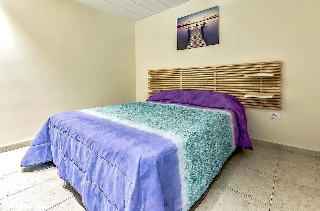 Ferienwohnung Magaly. Right By The Ocean! Beach! Arona  Spanien